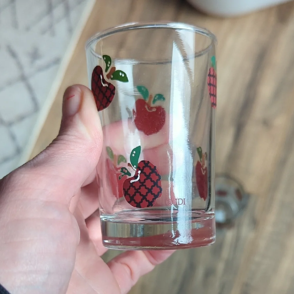 Clear Glass Tumbler Set with Red Apple Motif - Home Dining - Picture 2 of 4